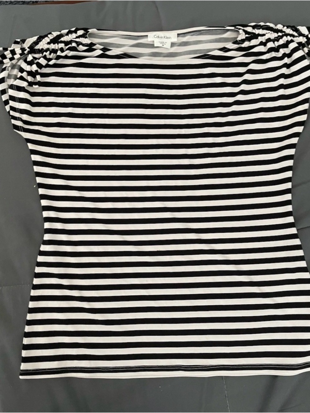 Calvin Klein Black and White Striped Top size:M